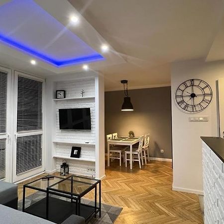 Project Comfort Apartament Grzybowska 30/1211 Varşova Dış mekan fotoğraf