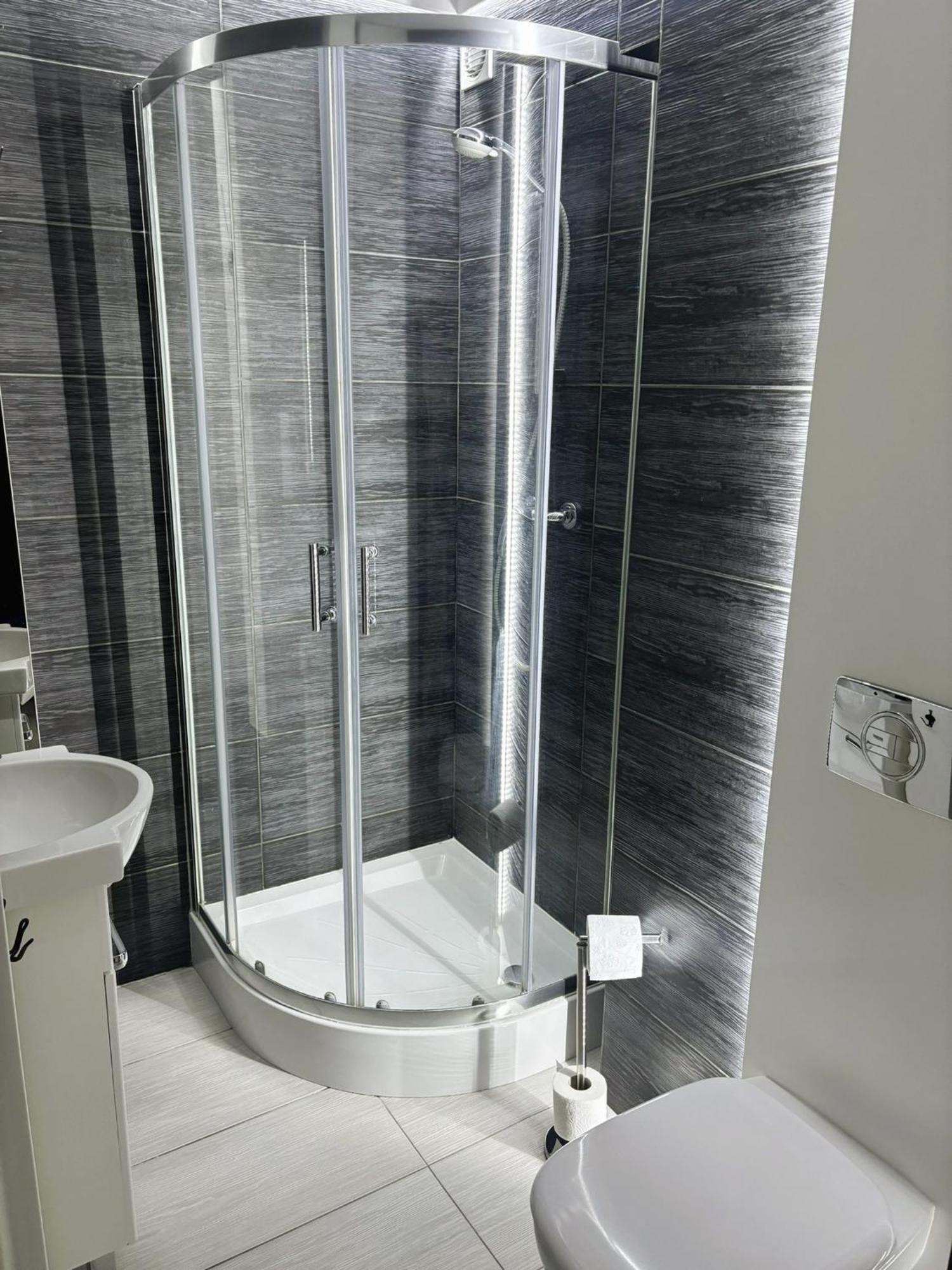 Project Comfort Apartament Grzybowska 30/1211 Varşova Dış mekan fotoğraf